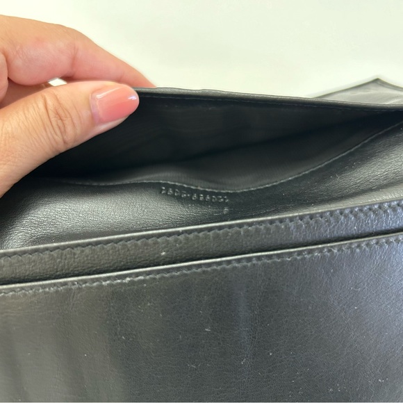 Gucci bifold long wallet, black, with box. - Picture 9 of 11